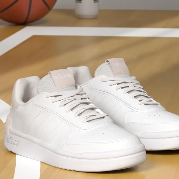 Adidas Women's Postmove Basketball Shoe 9.5 in box - Picture 1 of 14